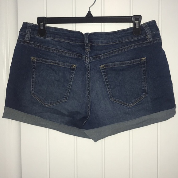 Woman's Mid-Rise denim shorts- A.N.A - Picture 2 of 2